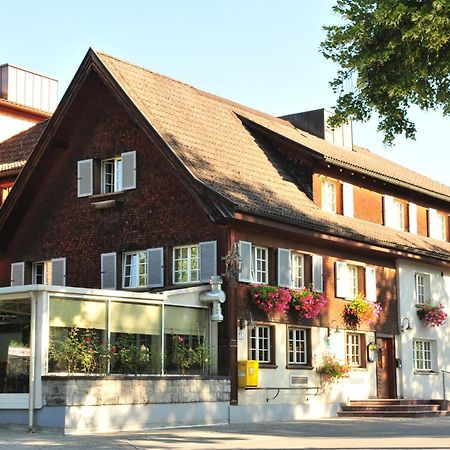 Hotel-Gasthof Loewen Фельдкирьх Экстерьер фото