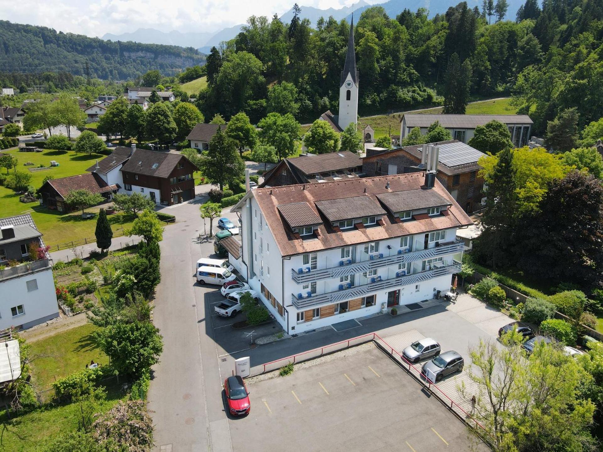 Hotel-Gasthof Loewen Фельдкирьх Экстерьер фото