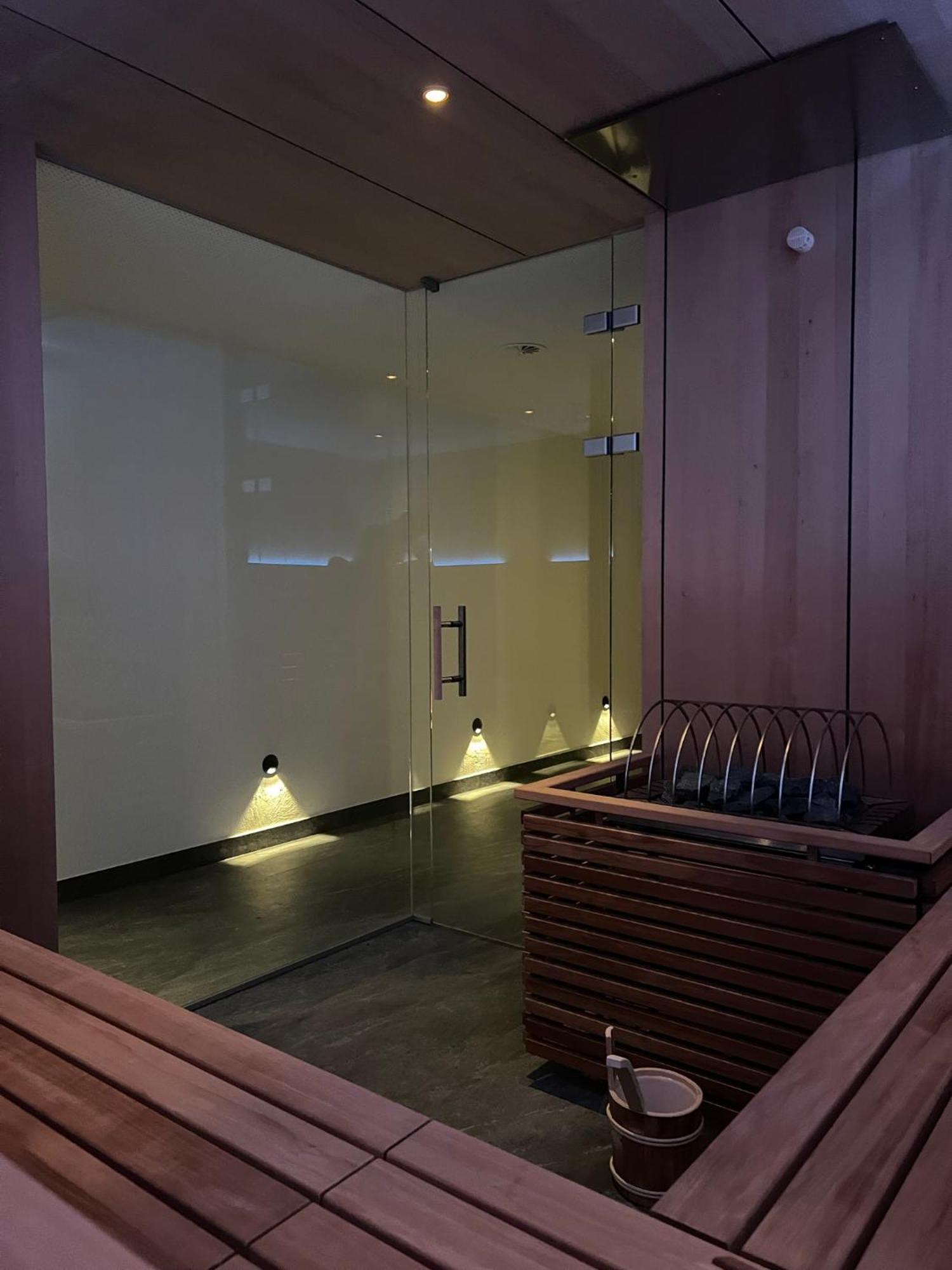 Hotel-Gasthof Loewen Фельдкирьх Экстерьер фото