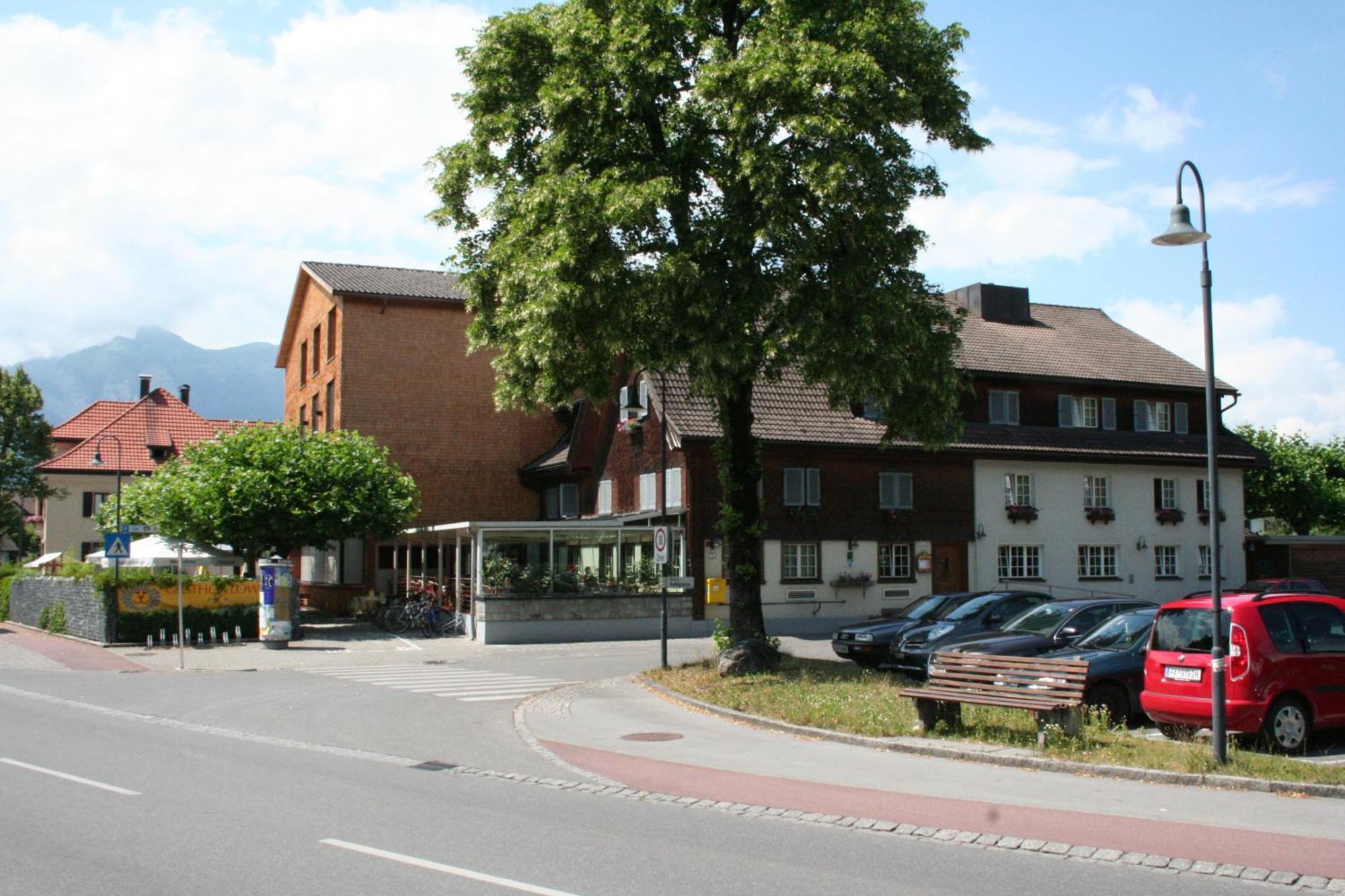 Hotel-Gasthof Loewen Фельдкирьх Экстерьер фото