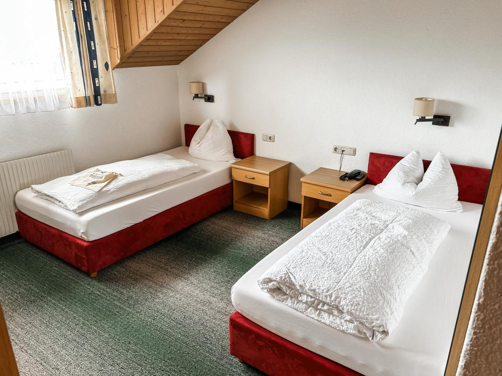 Hotel-Gasthof Loewen Фельдкирьх Экстерьер фото